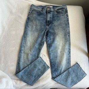 Levi’s Mile High Rise Skinny Jean